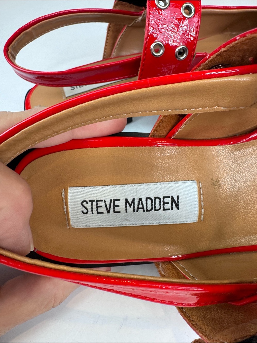 NEW Steve Madden Smokee Buckle Slingback Red Flats Pointed Toe Grommets Size 8 - Picture 10 of 12